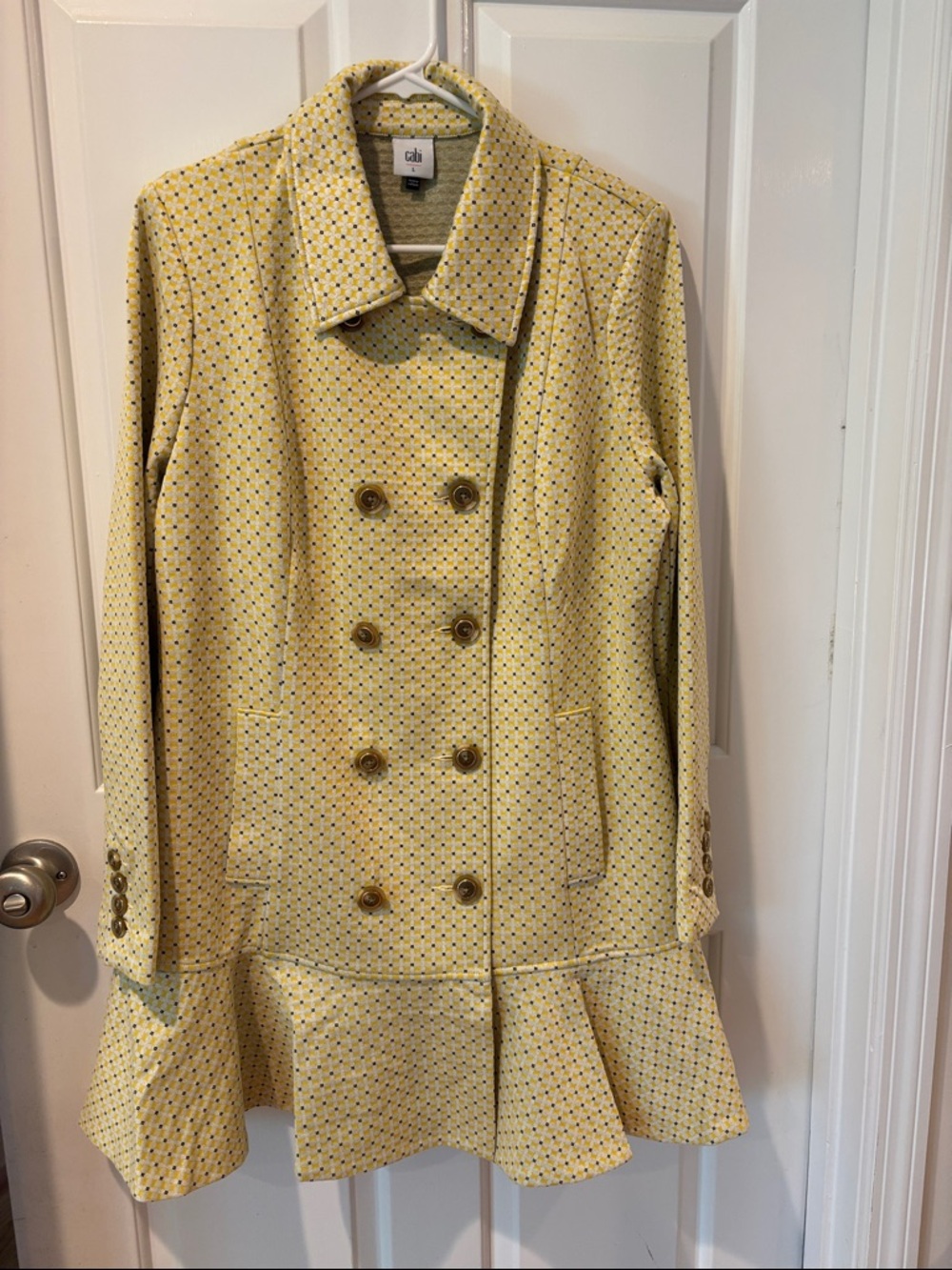 CAbi Hobnob Topper NWOT Size L Daffodil - Picture 2 of 6